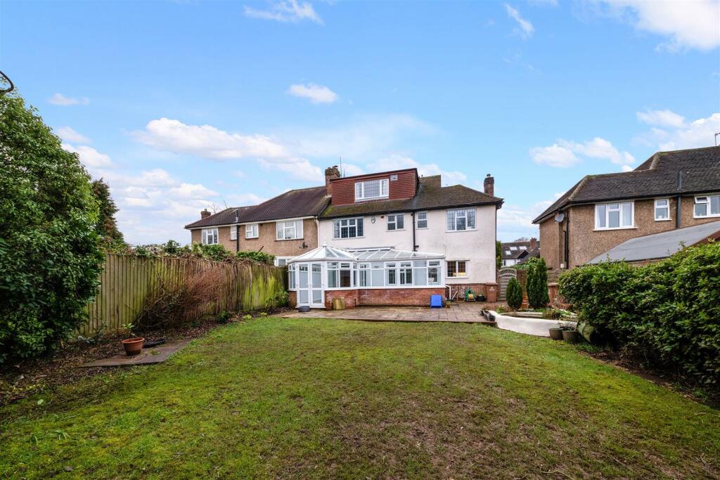 Copley Way, Tadworth,4, (23).jpg