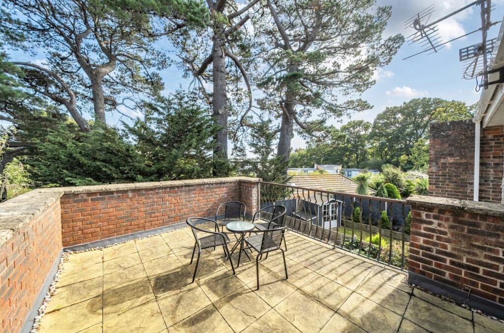 1360065-16-68dbe3...