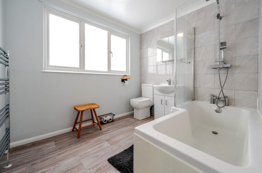 1323740-20-686e51...