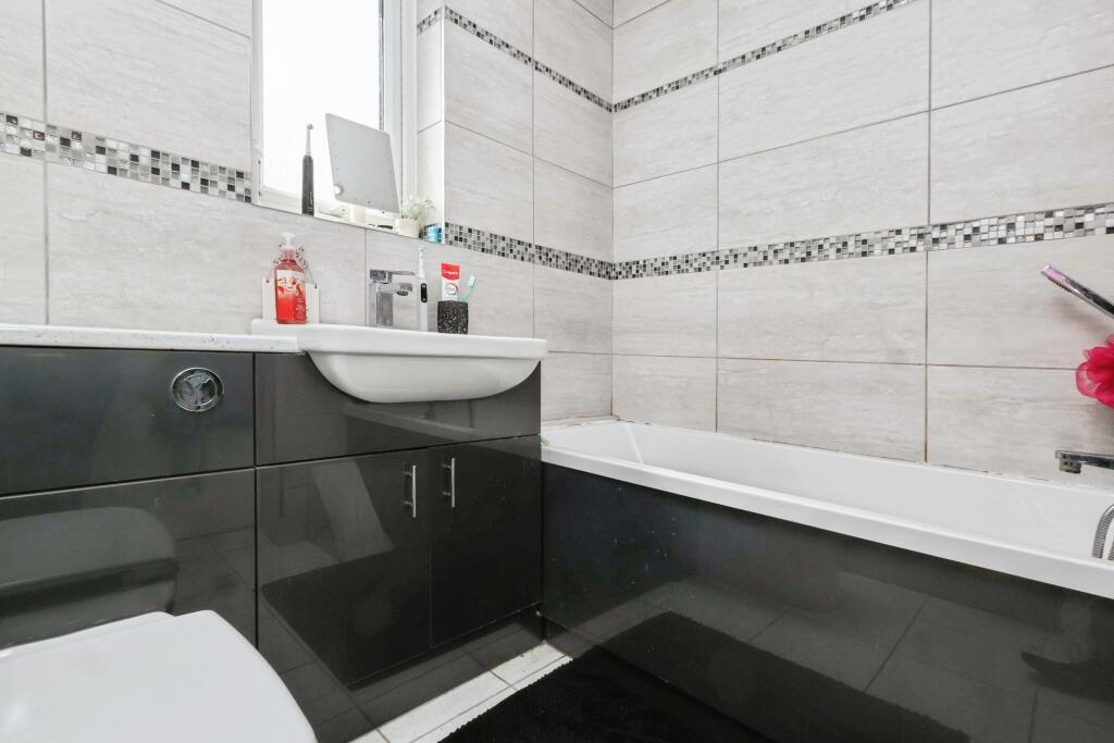 32rynalstreeteveshamwr114qa-7