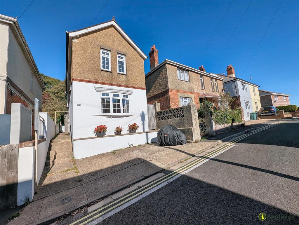 Colenutts Road, Ryde, PO33 3HS