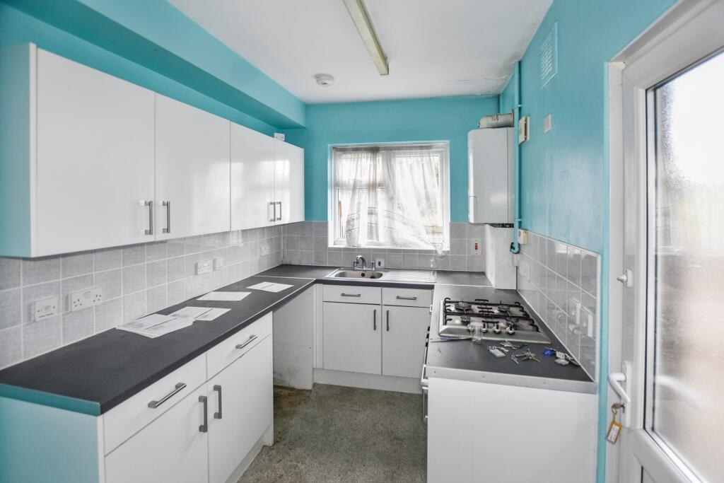 21 Athol Road, Erith, Kent, DA8 1PT