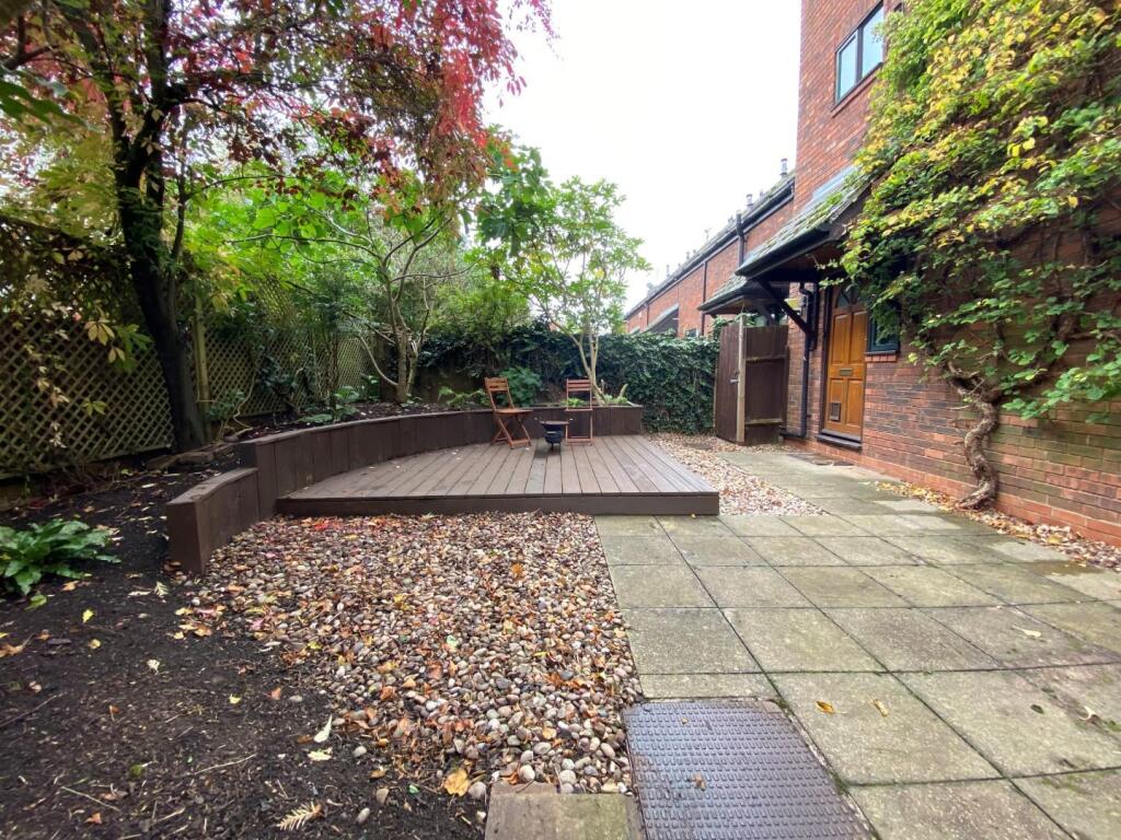 Rear Garden a.jpg