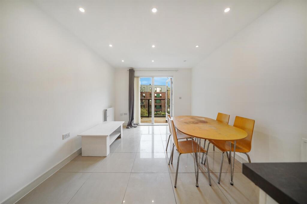 Flat 14, Goshawk Court - icPgjUaUmP2SeYNh9P3Q.jpg