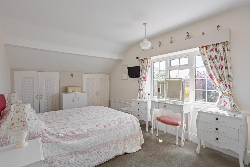 19 The Avenue, Norton-01.jpeg