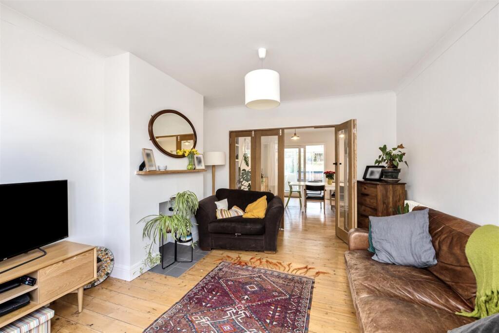 Hangleton Road 131 LOUNGE DINER.jpeg