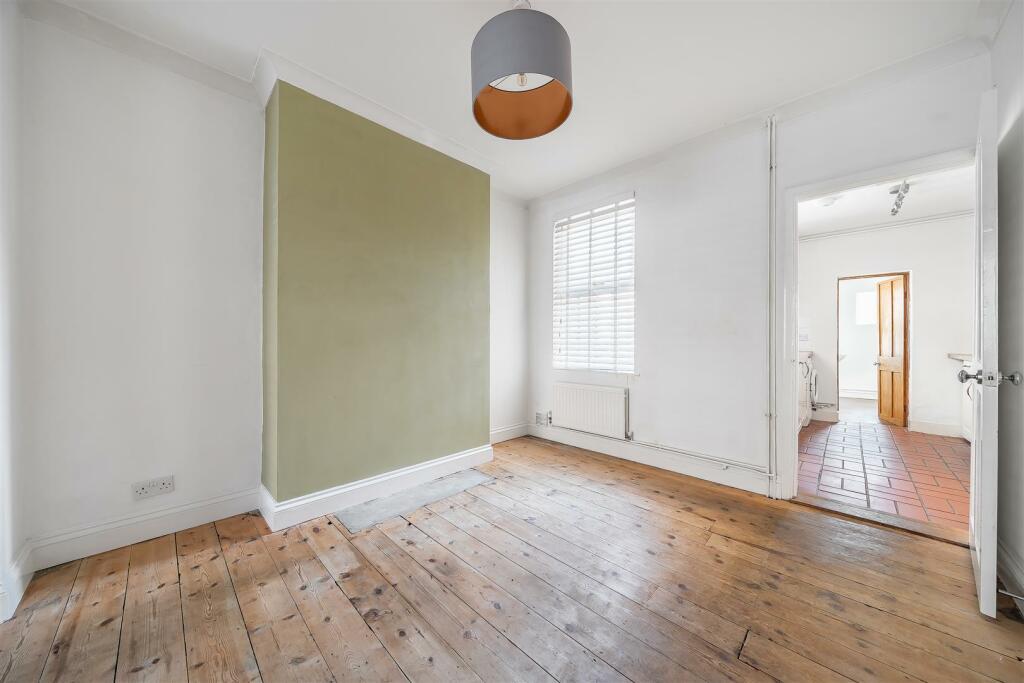 dining area h.jpg