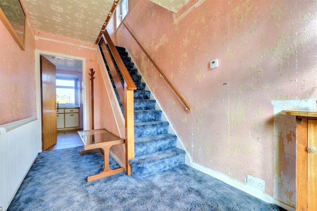 Entrance Hall (2).jpeg