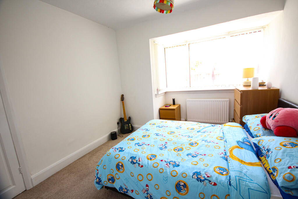 Bedroom_2_2