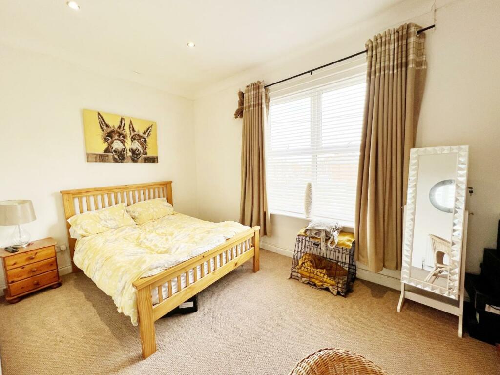 Bedroom One.jpg