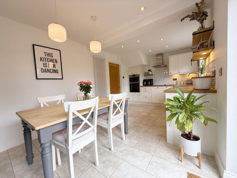 Kitchen / Diner