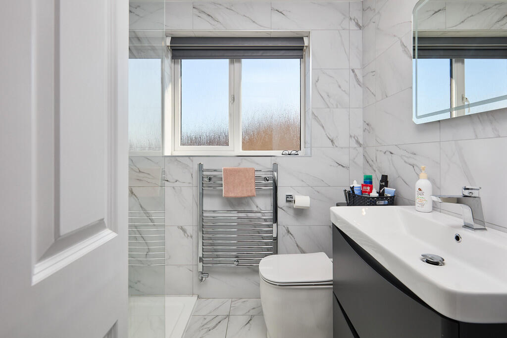 Edward Knight 202...