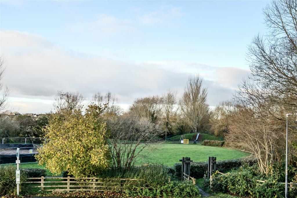 Heather Ave Playarea