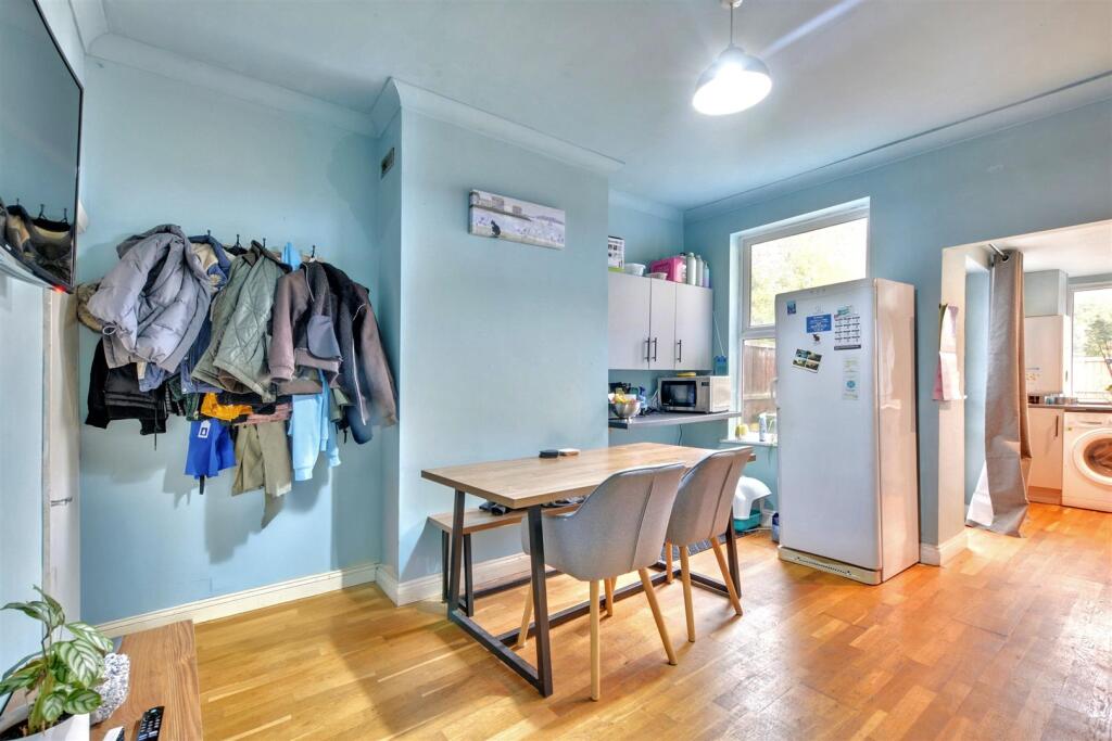 Dining Room_2.jpeg