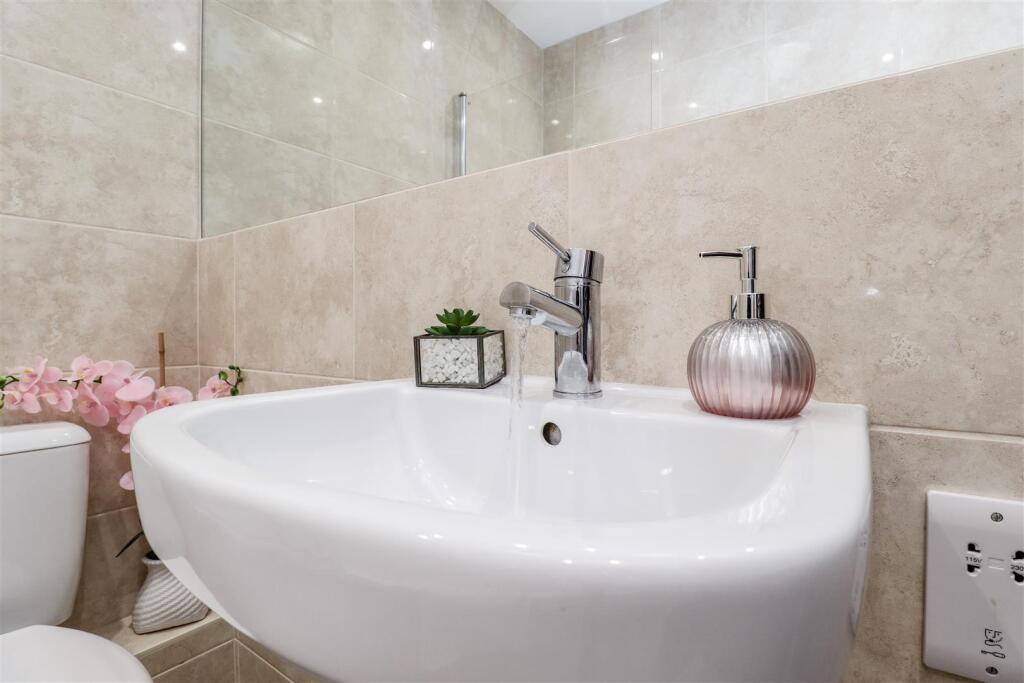 Main Bathroom