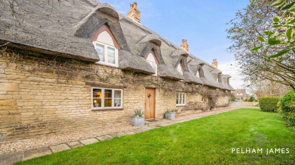 24 High Street, Maxey