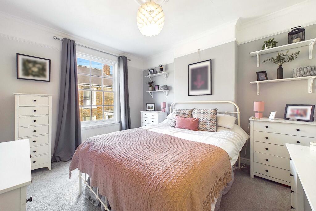 15 Fairfax - Master Bedroom