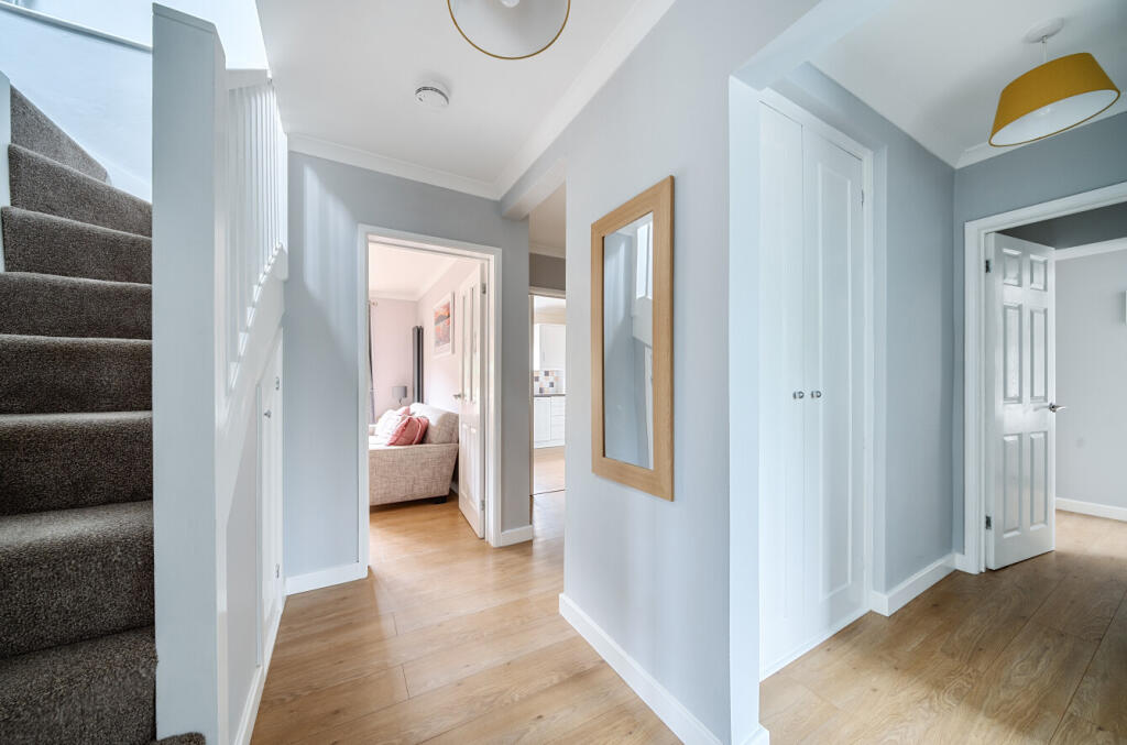 1304270-8-6841c80...