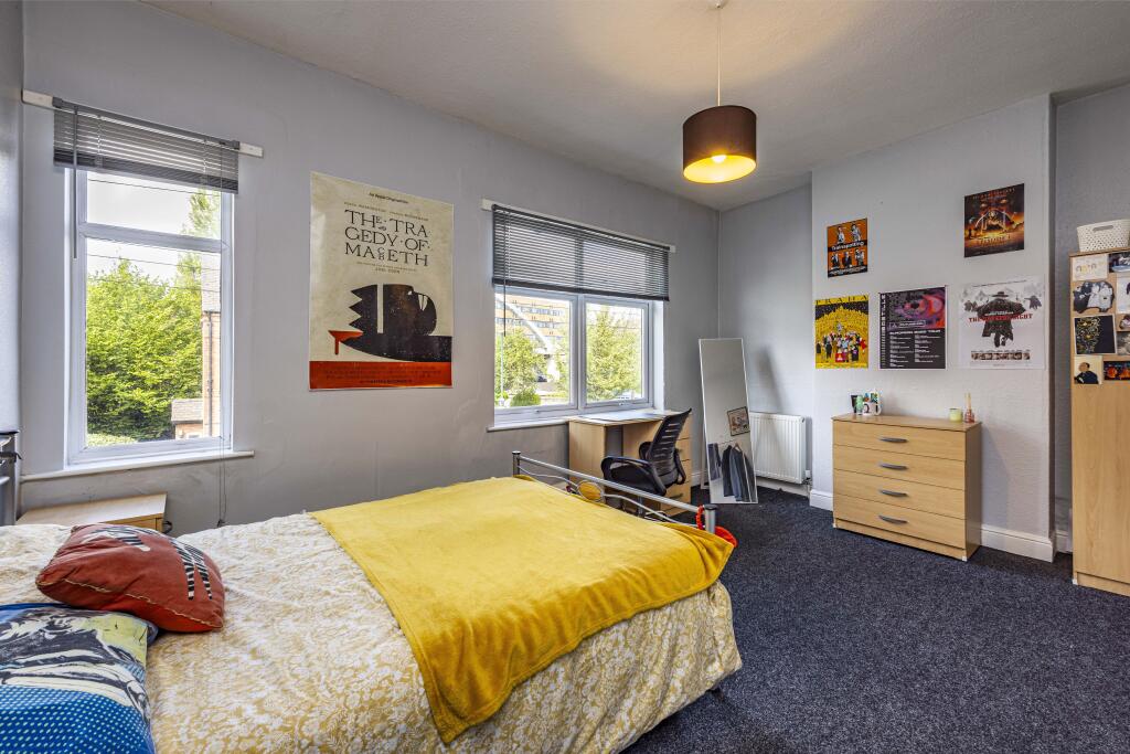 Front First Floor Be