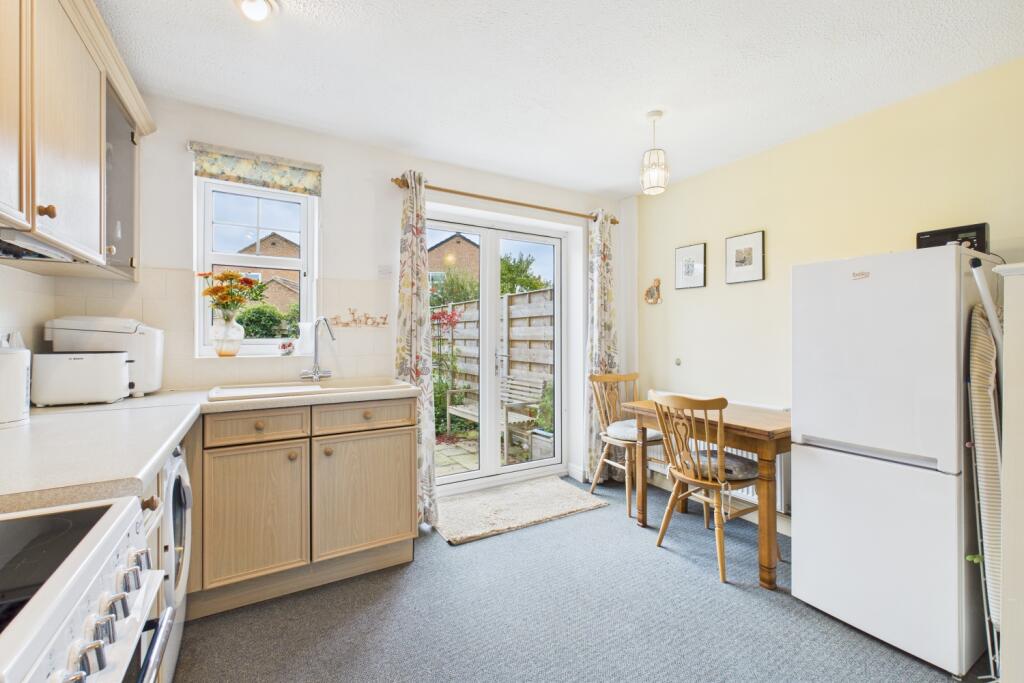 CAM03162G0-PR0349-STILL009