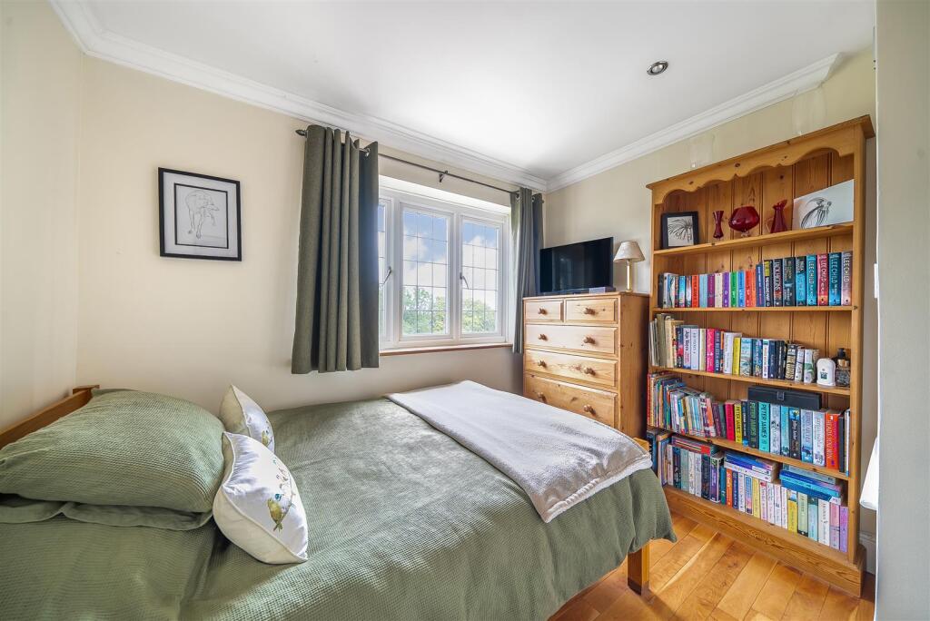 Bedroom 3.jpg