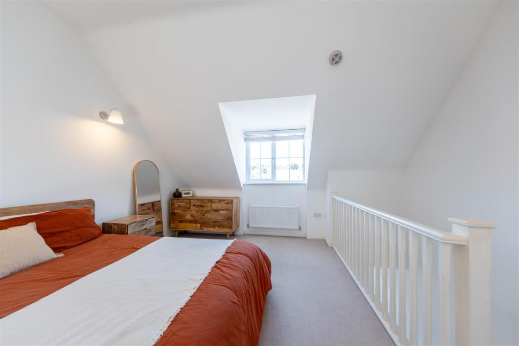 22 Firecrest Way-018.jpg