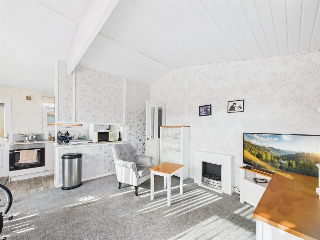 Open Plan Kitchen/Reception Room