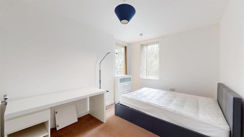 3 Bedrooms to rent in E14 - Barrain London