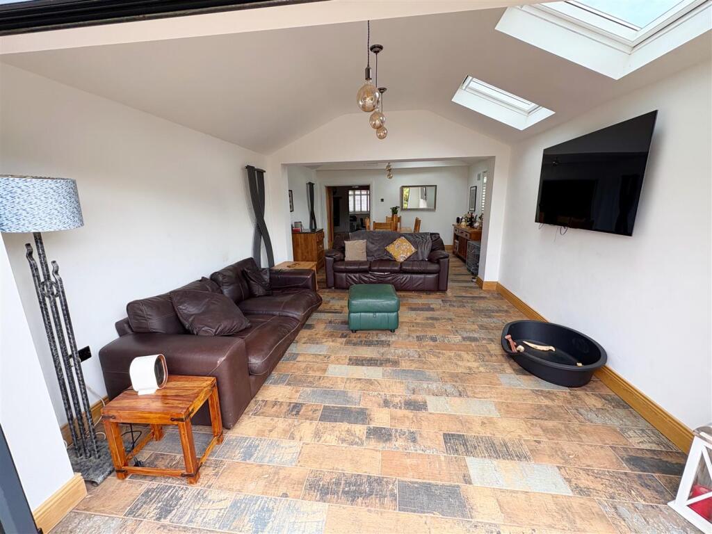 Lounge through to dining room.jpg