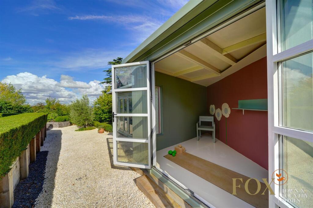 22 St Peters Rd (32).jpg