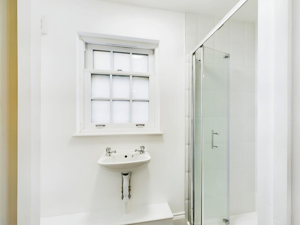 fce2d883-CAM04018...