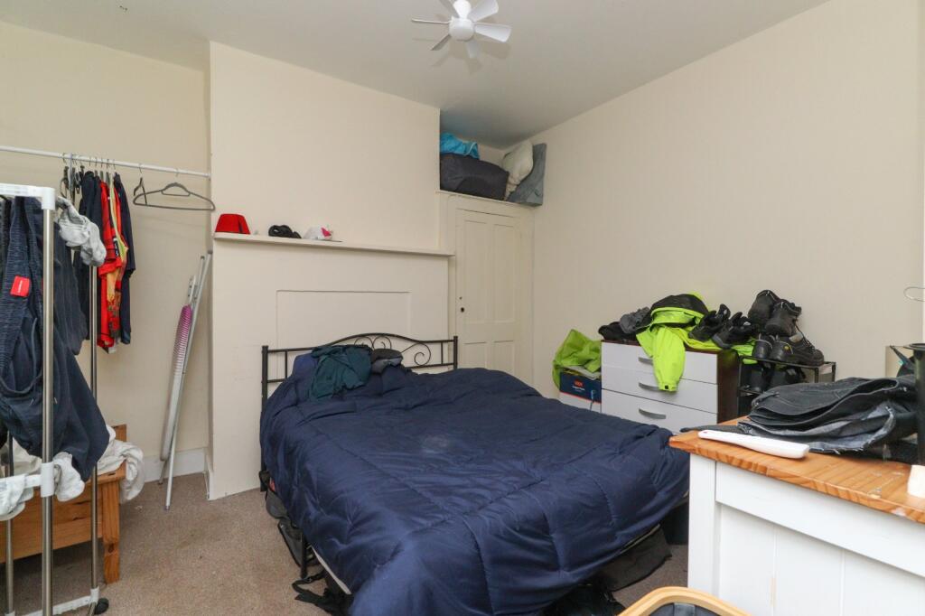 Picture 4
