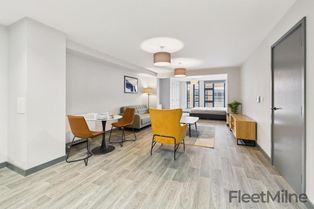 Living/dining room