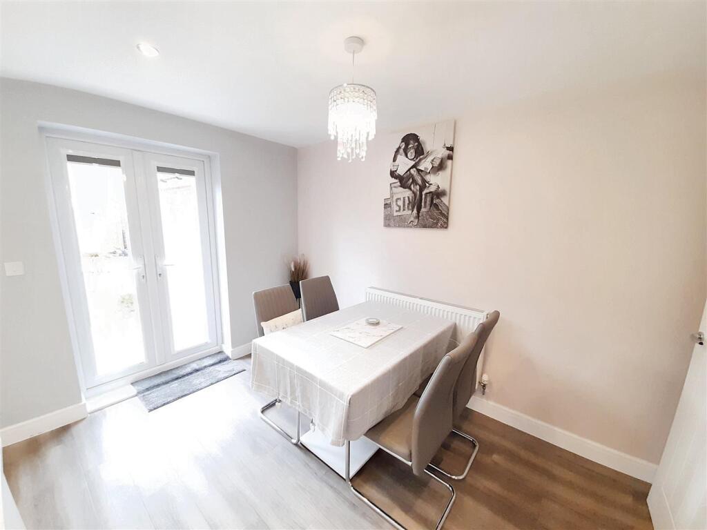 Dining area new.jpg