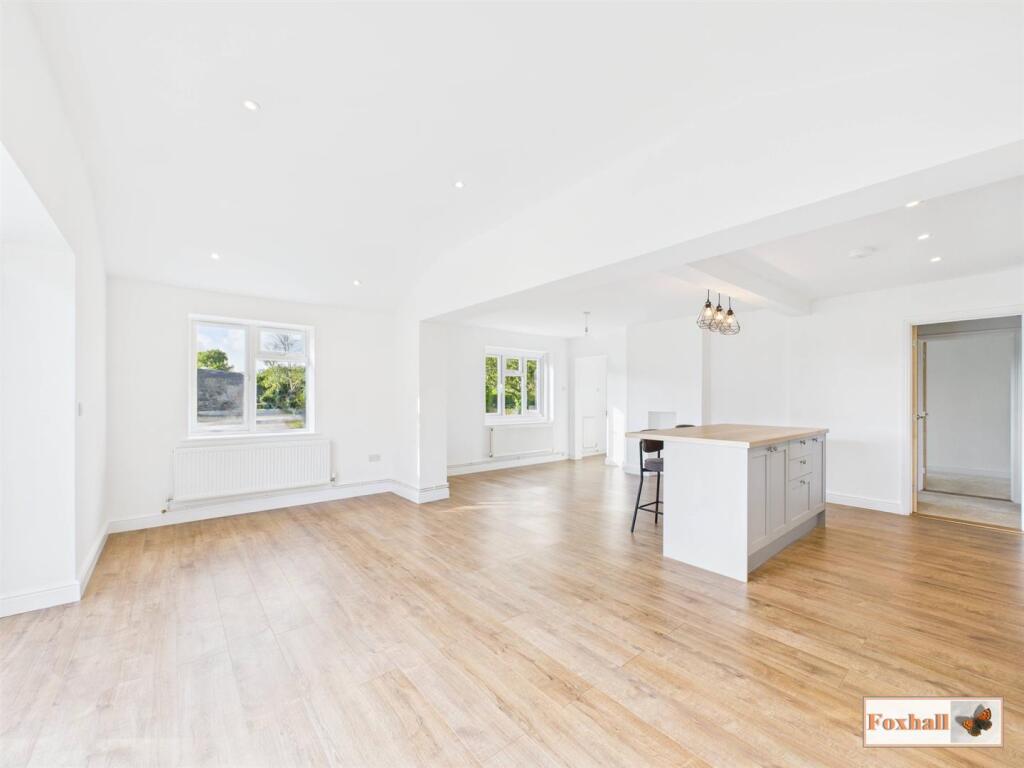 Kitchen / Diner / Breakfast / Lounge Area