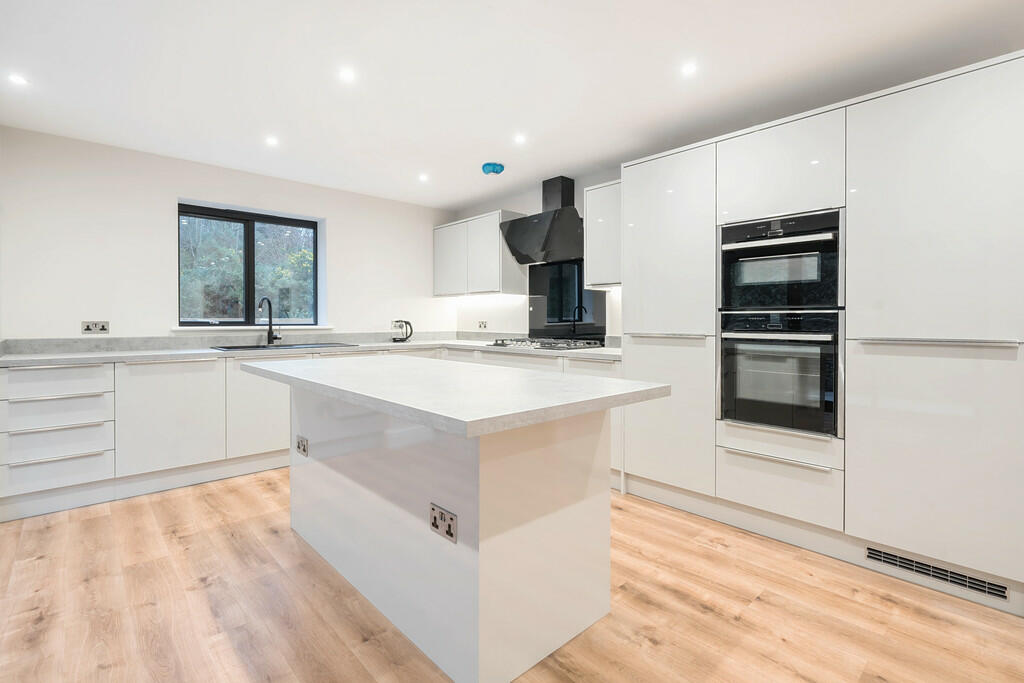 Kichen/Dining Roo...