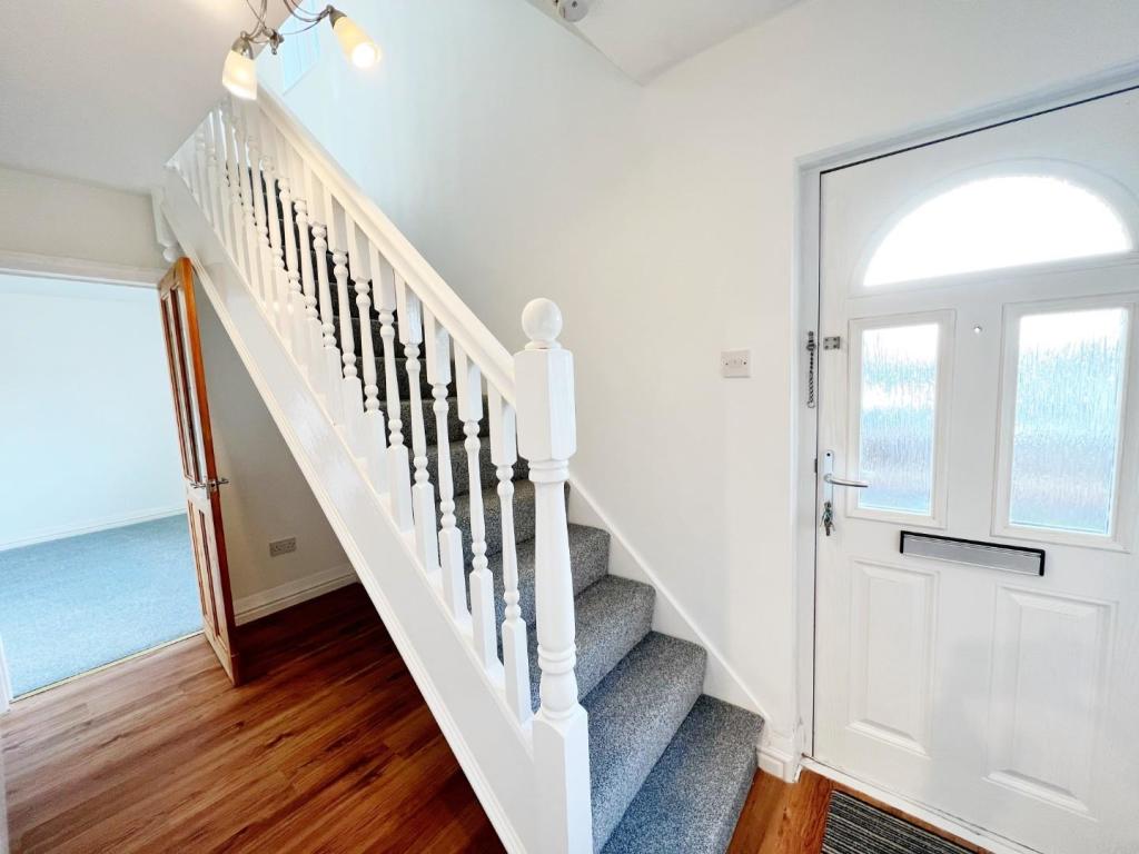 Hallway.jpg