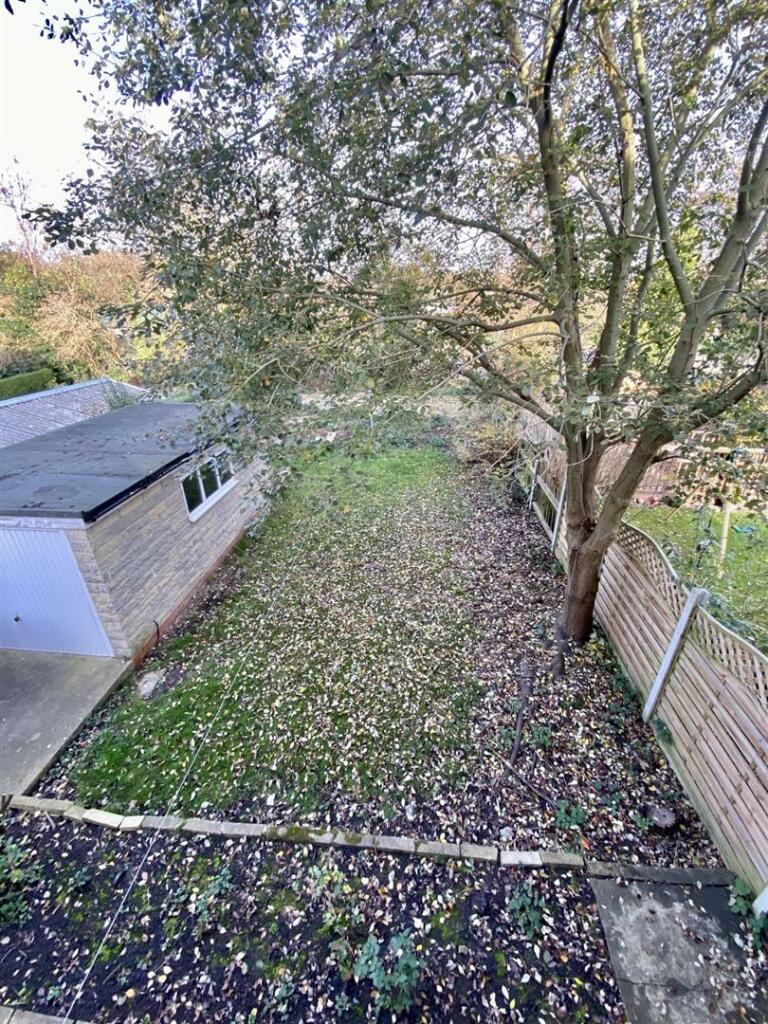 Bramleys Estate Agents - Knowl Road - Mirfield (20