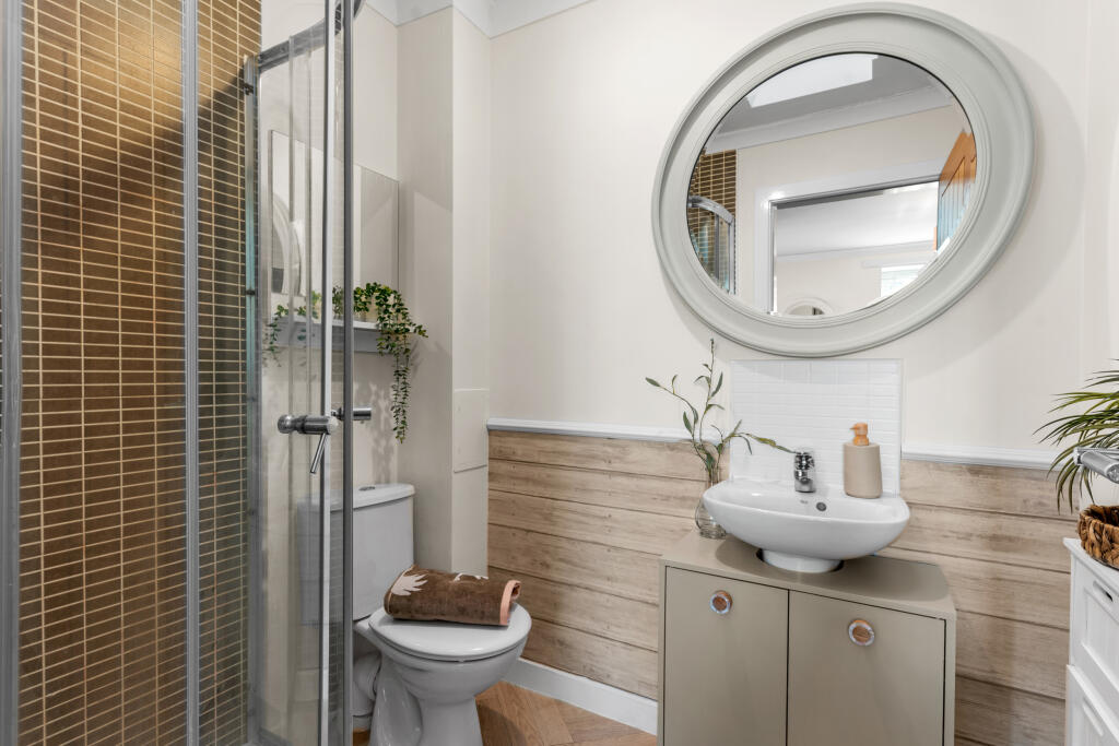 En-Suite Shower Room