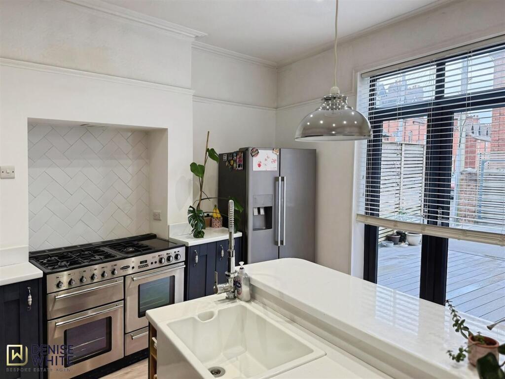 Breakfast Kitchen