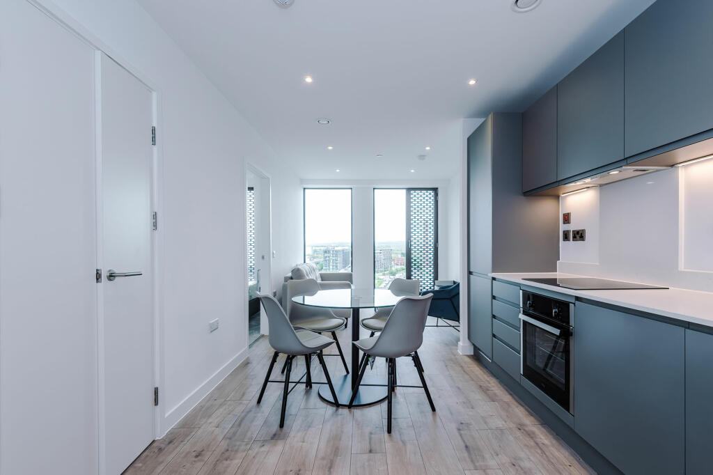 VICTORIAHSVictoriaHouse- (5).jpg