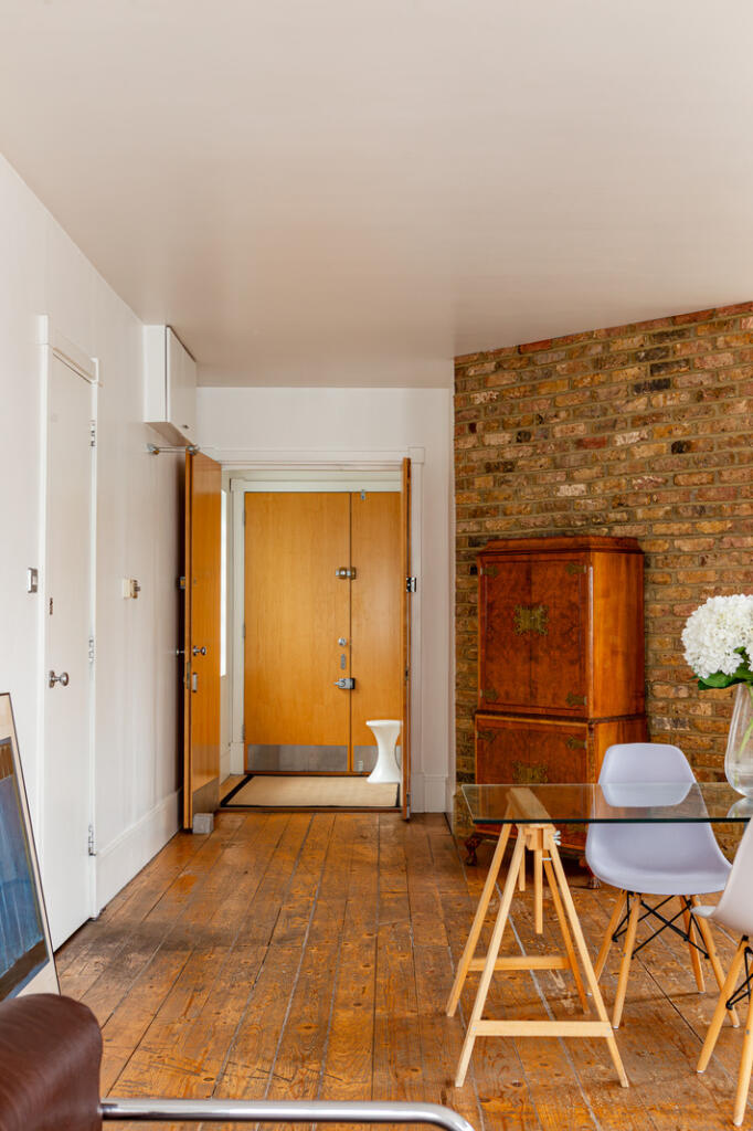 288536 - 25_5_TMH N1 6NU6742-Enhanced-NR-Edit.jpg