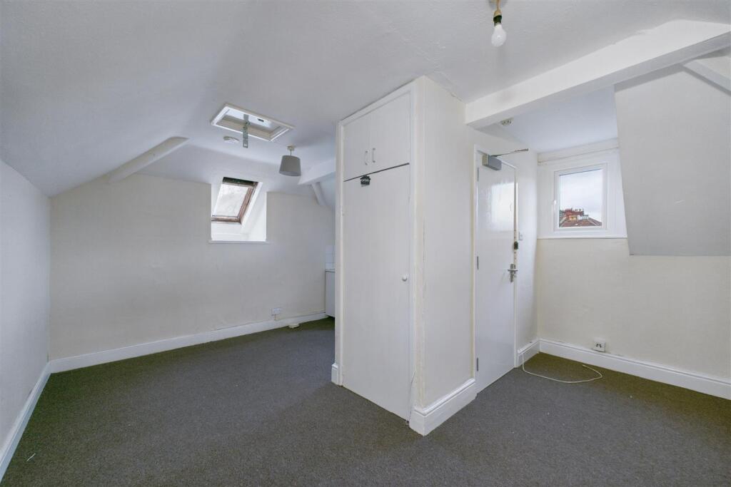 10, Cranbrook Road Bristol, BS6 7BN | Hollis Morga