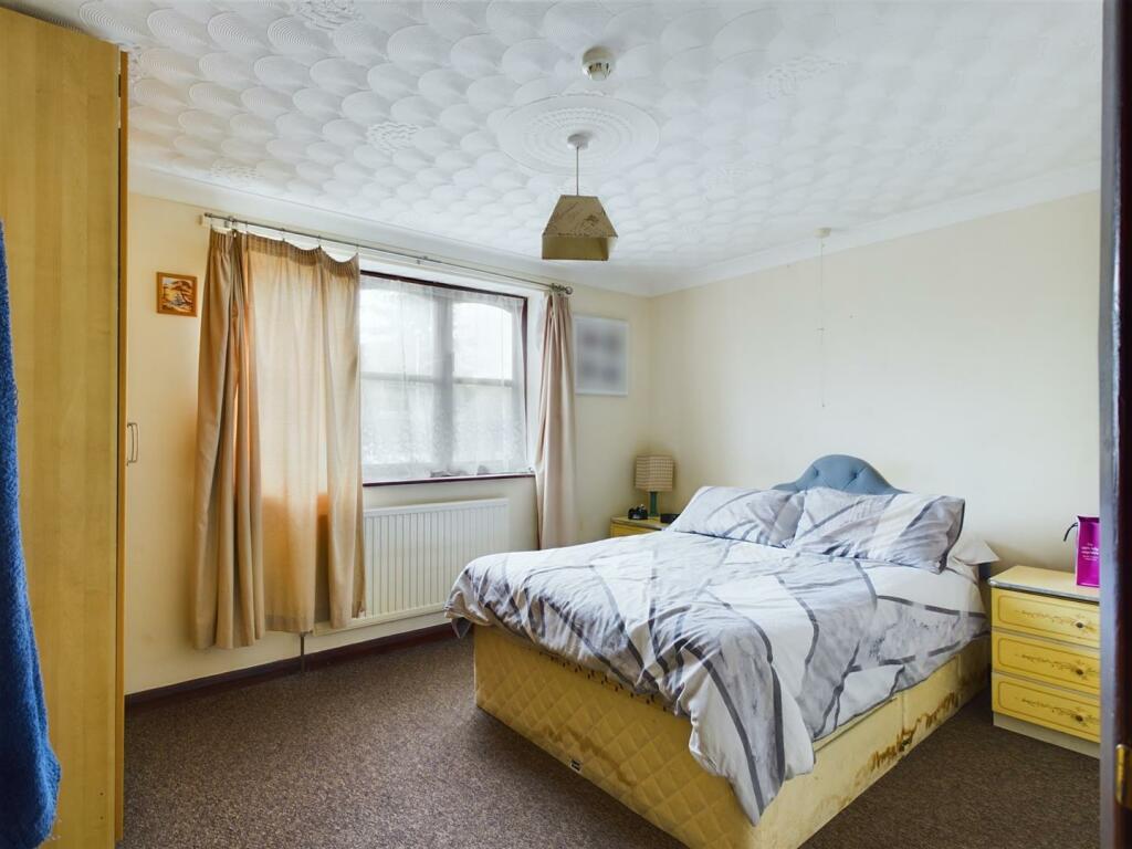 Flat 6, May Court (17).jpg