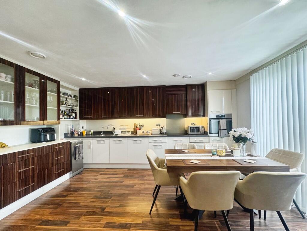 Kitchen - Dining Area