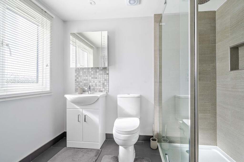 1354300-27-68c7f1...