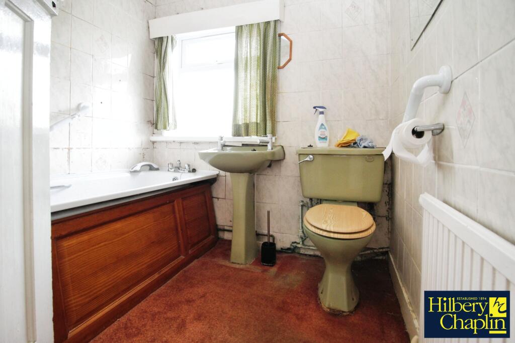 Main Bathroom