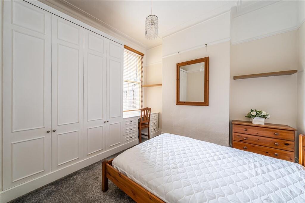 Flat-A-34-Bickers...