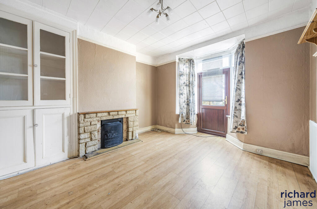 d7c1207d-4668-42e...