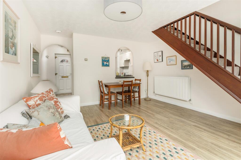 3 Ivatt Walk, Banbury-8.jpg